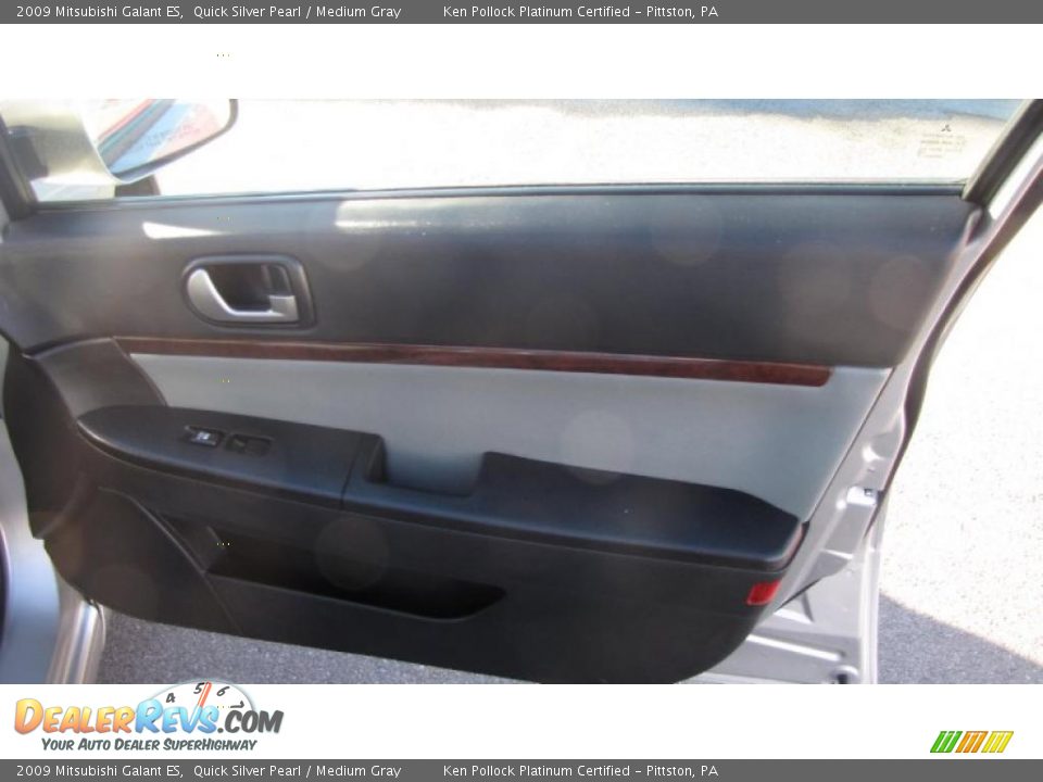 2009 Mitsubishi Galant ES Quick Silver Pearl / Medium Gray Photo #15