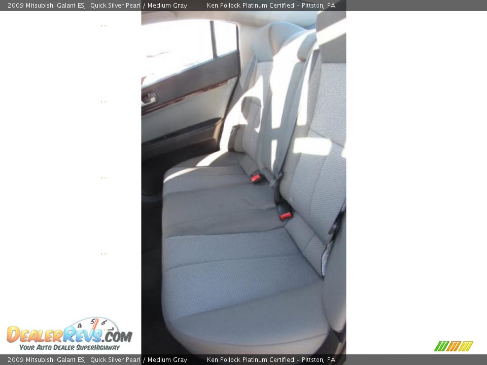 2009 Mitsubishi Galant ES Quick Silver Pearl / Medium Gray Photo #10