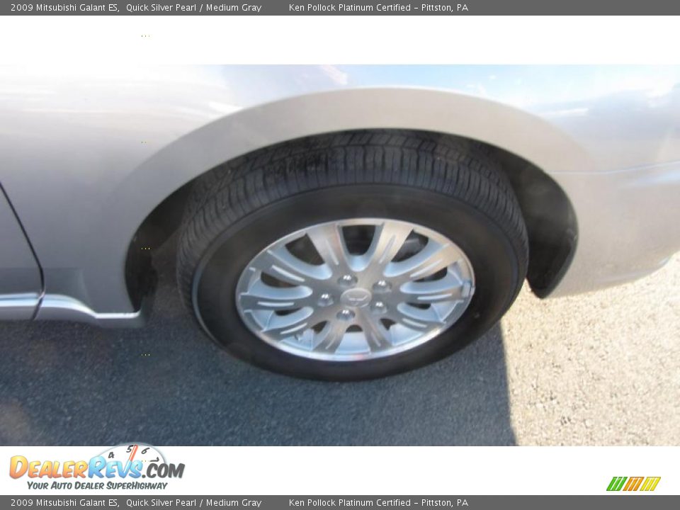 2009 Mitsubishi Galant ES Quick Silver Pearl / Medium Gray Photo #19