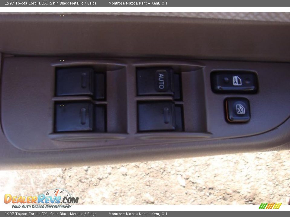 1997 Toyota Corolla DX Satin Black Metallic / Beige Photo #24