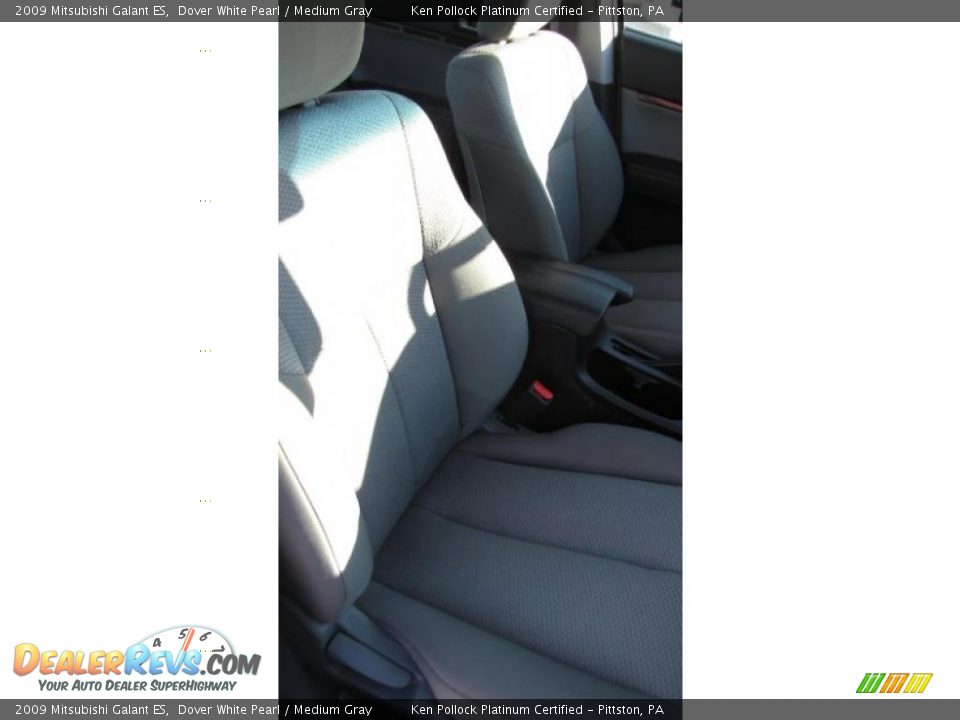 2009 Mitsubishi Galant ES Dover White Pearl / Medium Gray Photo #14