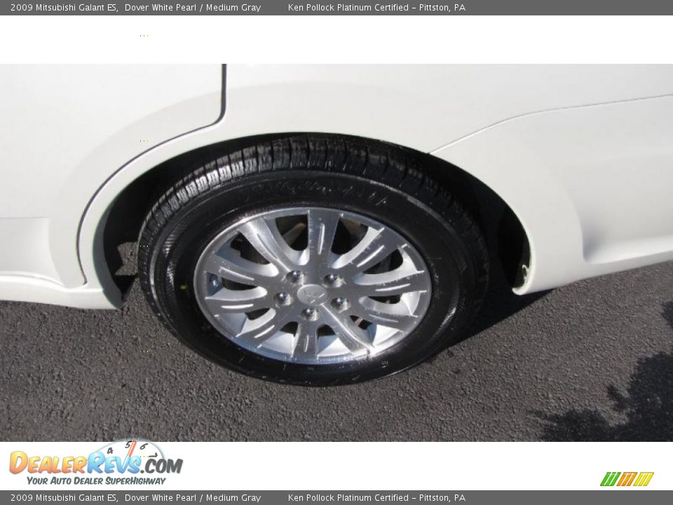 2009 Mitsubishi Galant ES Dover White Pearl / Medium Gray Photo #21