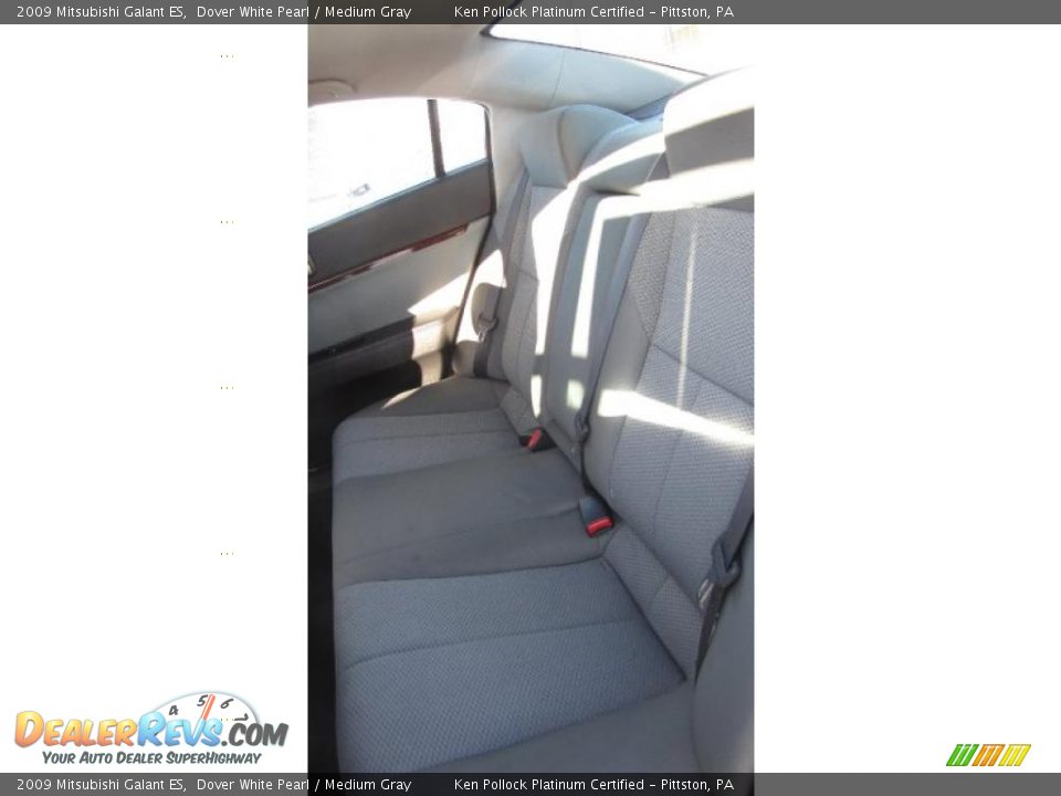 2009 Mitsubishi Galant ES Dover White Pearl / Medium Gray Photo #10