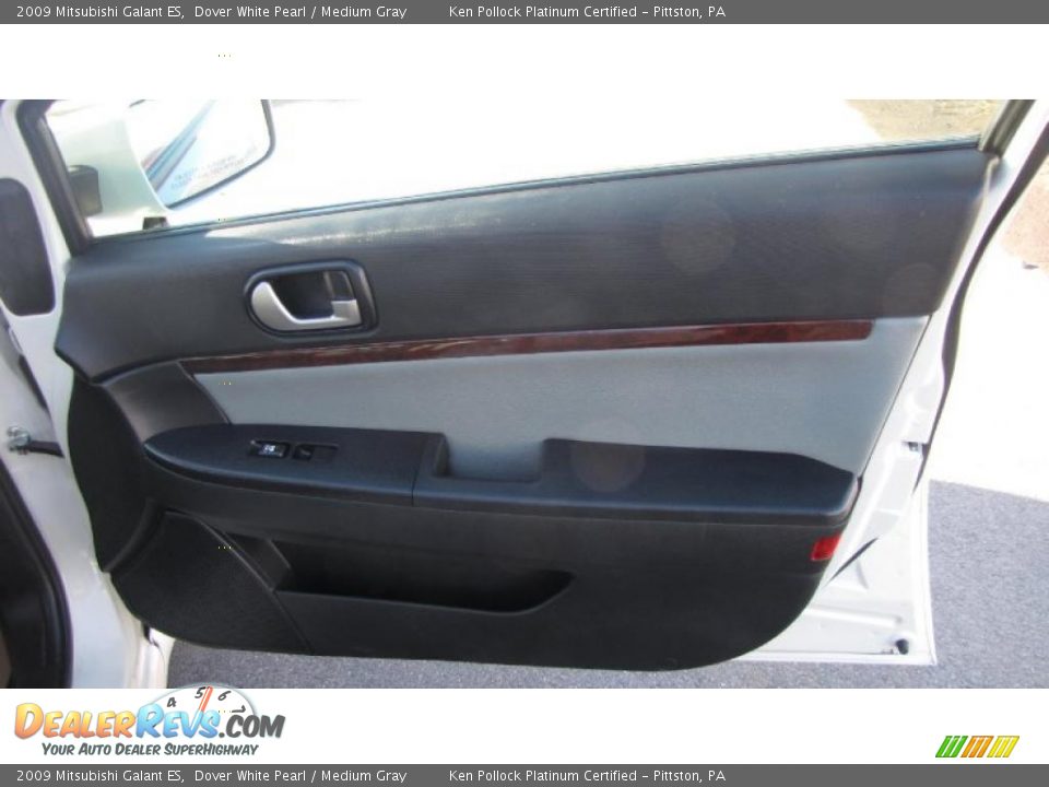 2009 Mitsubishi Galant ES Dover White Pearl / Medium Gray Photo #15