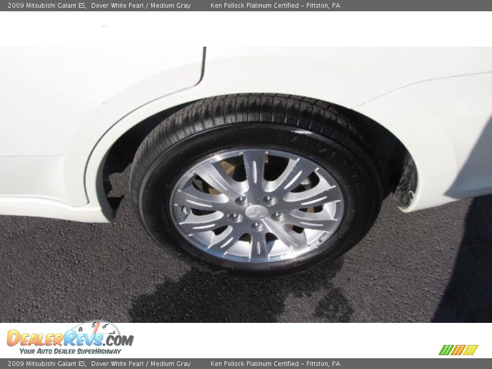 2009 Mitsubishi Galant ES Dover White Pearl / Medium Gray Photo #21