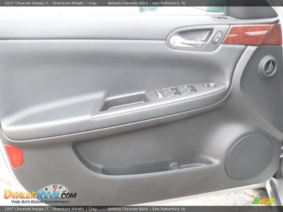 2007 Chevrolet Impala LT Silverstone Metallic / Gray Photo #6