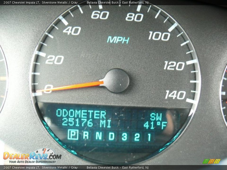 2007 Chevrolet Impala LT Silverstone Metallic / Gray Photo #11