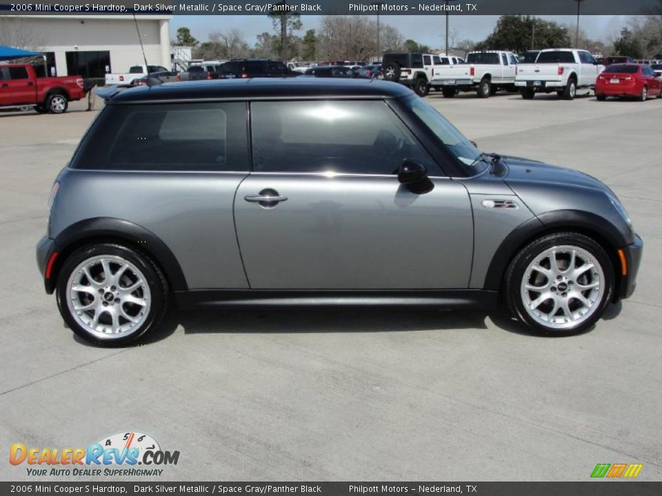 2006 Mini Cooper S Hardtop Dark Silver Metallic / Space Gray/Panther Black Photo #2