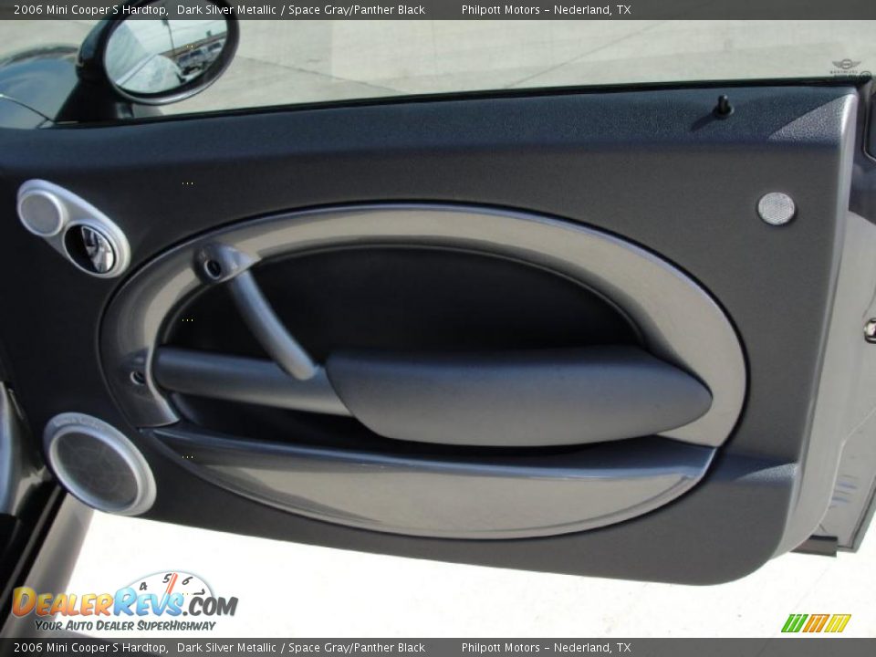 2006 Mini Cooper S Hardtop Dark Silver Metallic / Space Gray/Panther Black Photo #29