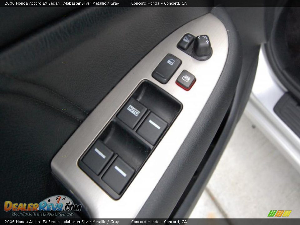 2006 Honda Accord EX Sedan Alabaster Silver Metallic / Gray Photo #17