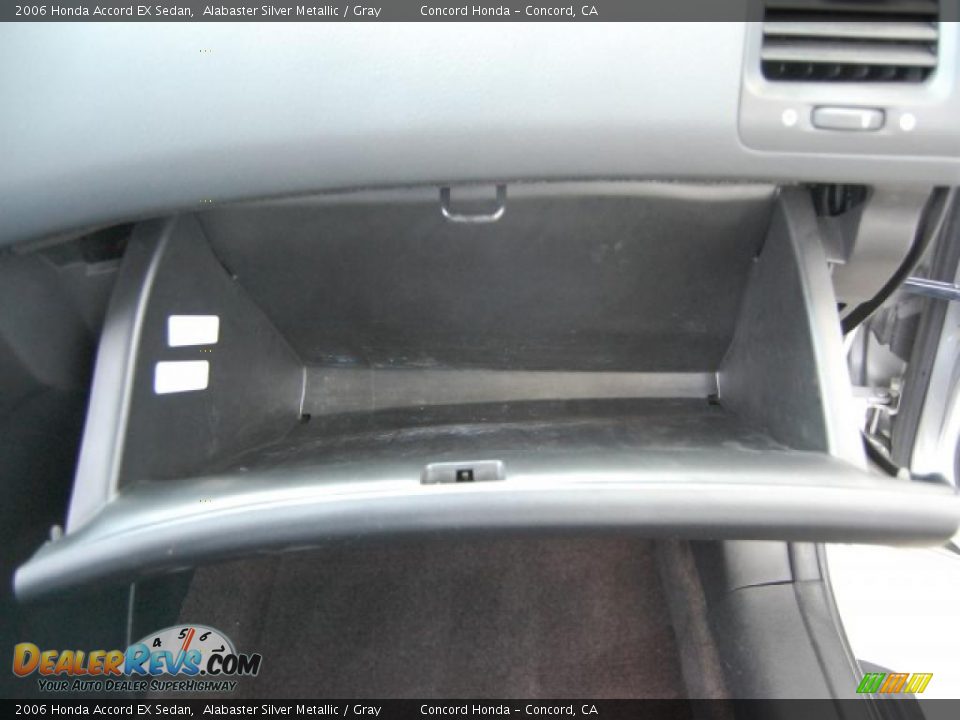 2006 Honda Accord EX Sedan Alabaster Silver Metallic / Gray Photo #26