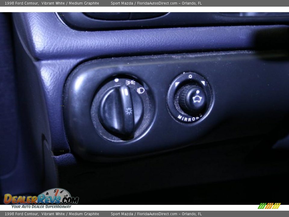 1998 Ford Contour Vibrant White / Medium Graphite Photo #24