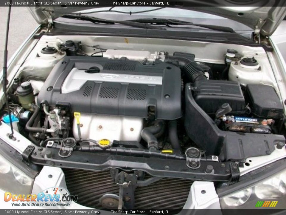 2003 Hyundai Elantra GLS Sedan Silver Pewter / Gray Photo #10