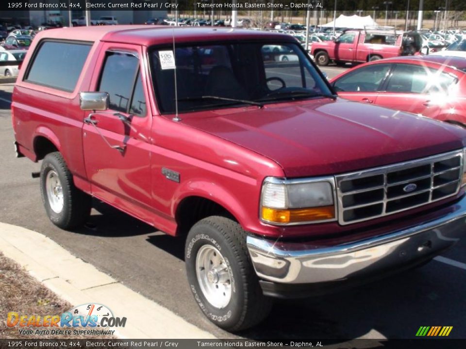 1995 Ford Bronco XL 4x4 Electric Current Red Pearl / Grey Photo #1