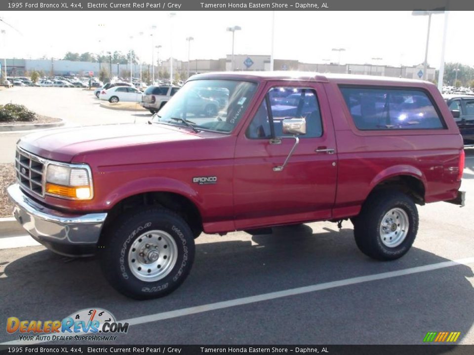 1995 Ford Bronco XL 4x4 Electric Current Red Pearl / Grey Photo #2
