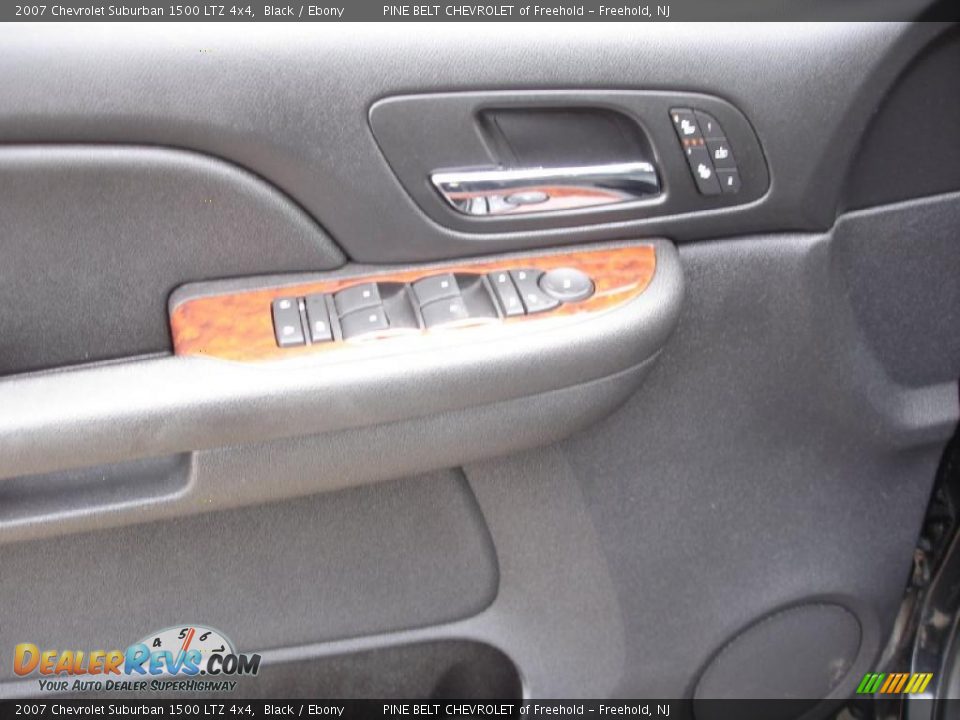 2007 Chevrolet Suburban 1500 LTZ 4x4 Black / Ebony Photo #10