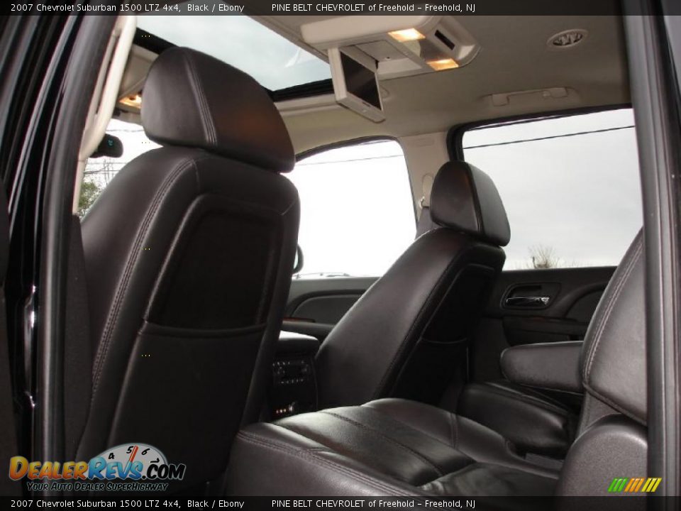 2007 Chevrolet Suburban 1500 LTZ 4x4 Black / Ebony Photo #12