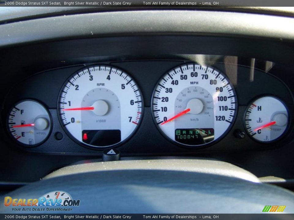 2006 Dodge Stratus SXT Sedan Bright Silver Metallic / Dark Slate Grey Photo #16