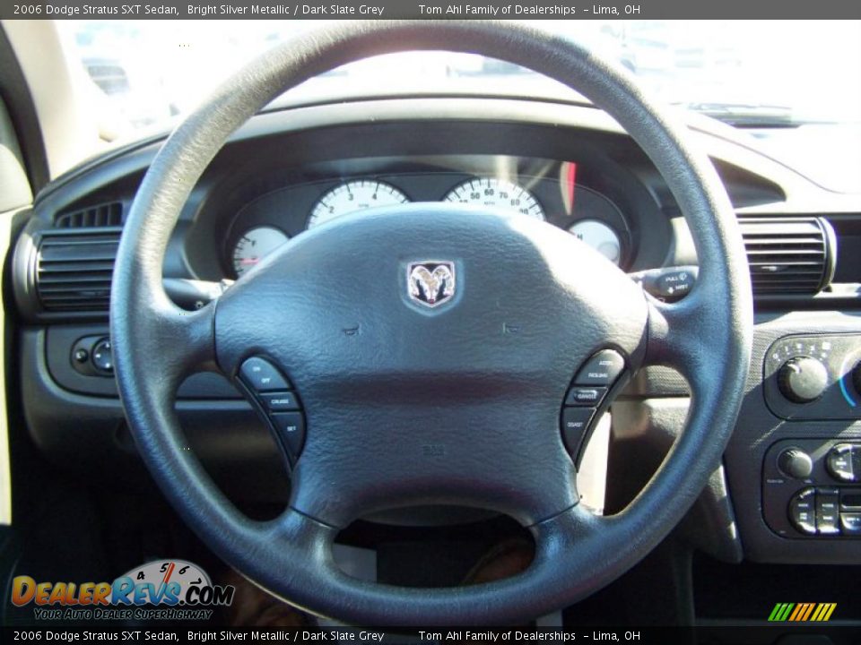 2006 Dodge Stratus SXT Sedan Bright Silver Metallic / Dark Slate Grey Photo #17