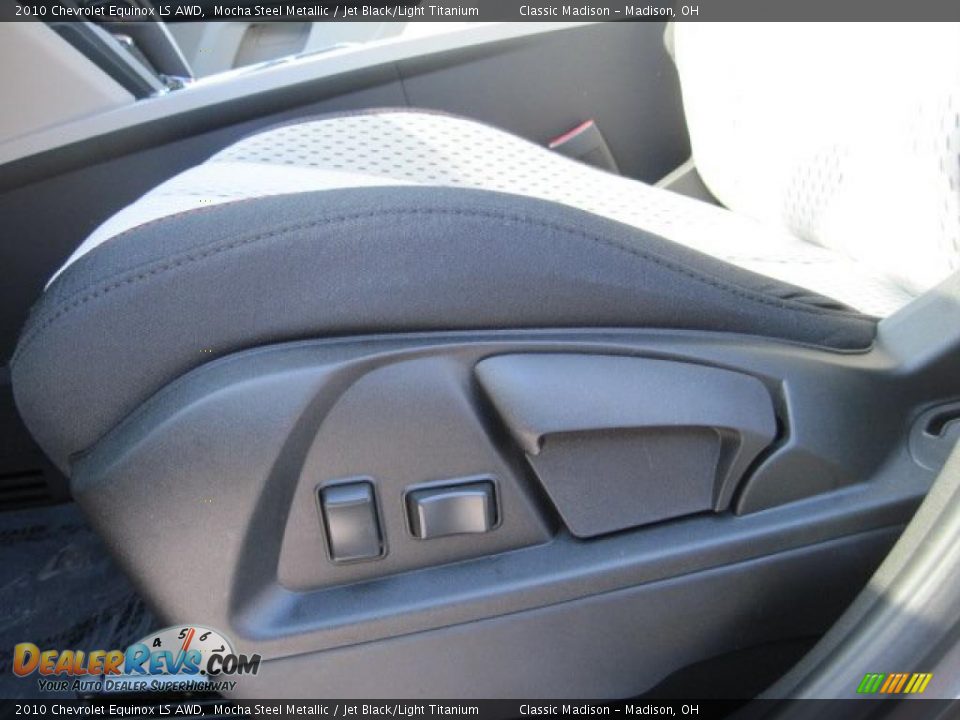 2010 Chevrolet Equinox LS AWD Mocha Steel Metallic / Jet Black/Light Titanium Photo #8