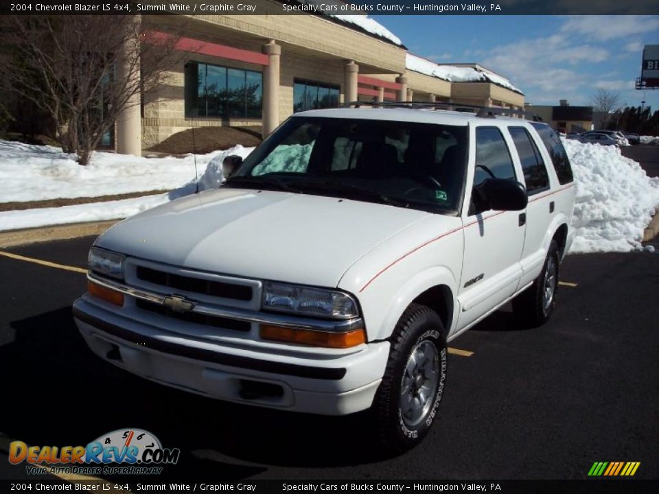 2004 Chevrolet Blazer LS 4x4 Summit White / Graphite Gray Photo #1