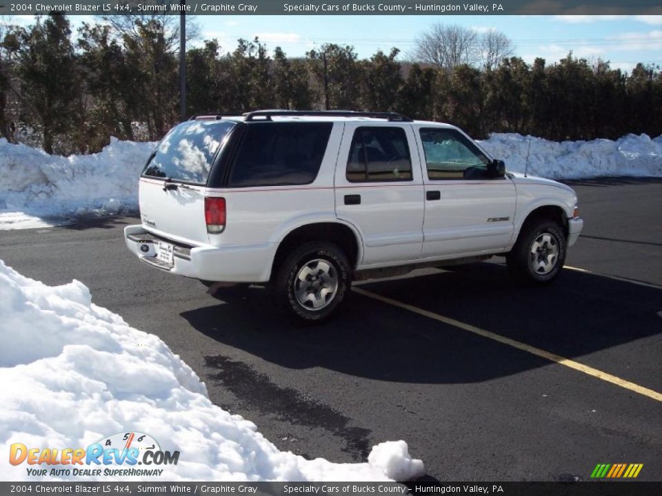 2004 Chevrolet Blazer LS 4x4 Summit White / Graphite Gray Photo #8