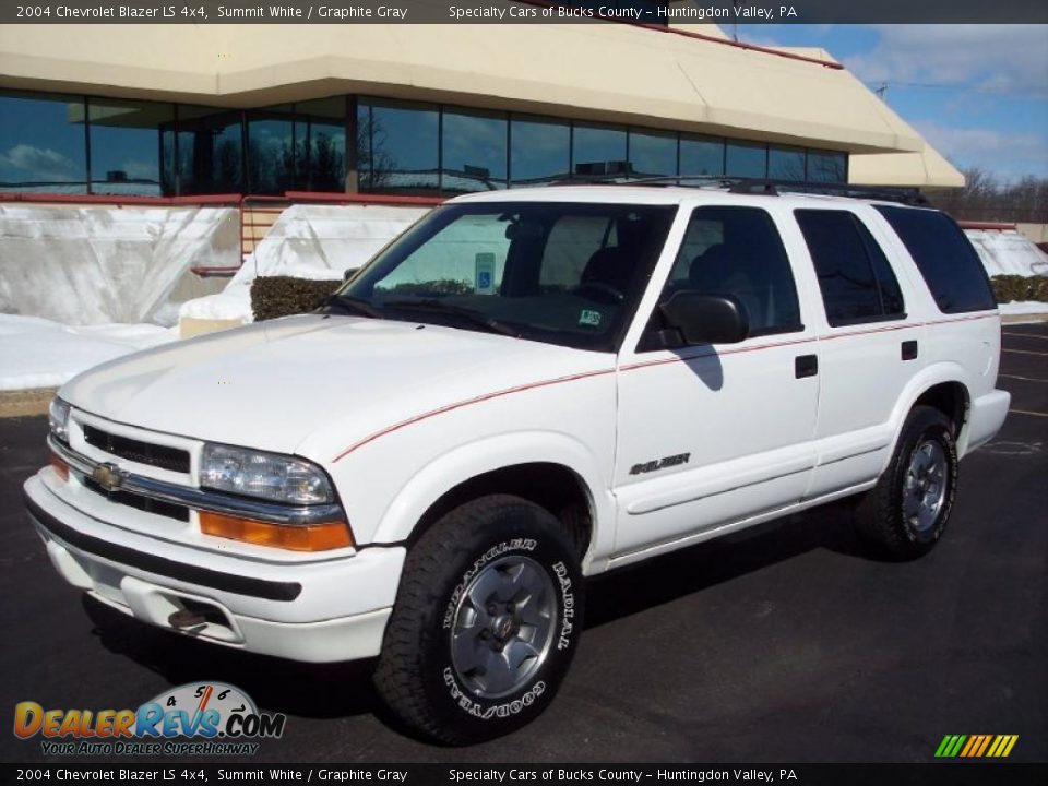 2004 Chevrolet Blazer LS 4x4 Summit White / Graphite Gray Photo #21