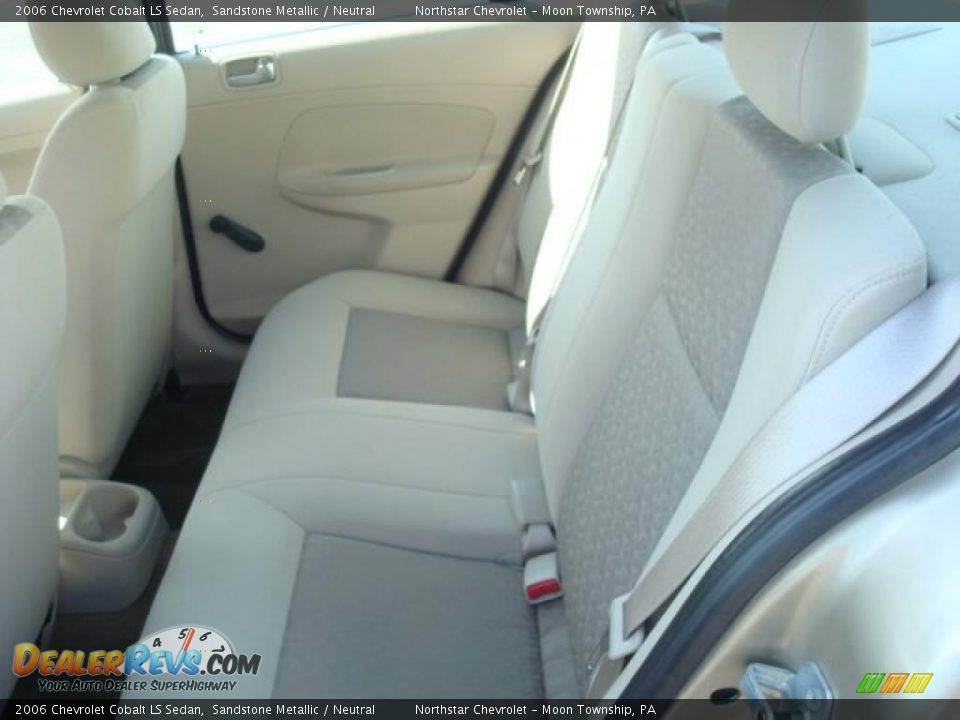2006 Chevrolet Cobalt LS Sedan Sandstone Metallic / Neutral Photo #11