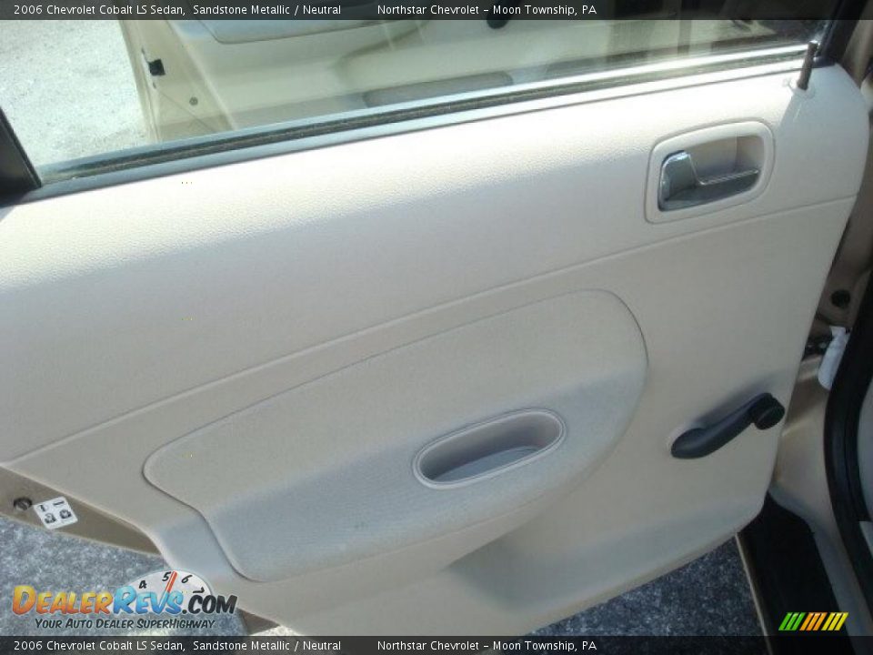 2006 Chevrolet Cobalt LS Sedan Sandstone Metallic / Neutral Photo #13