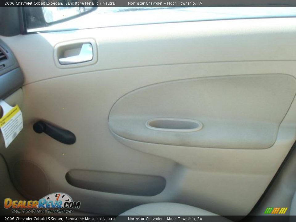 2006 Chevrolet Cobalt LS Sedan Sandstone Metallic / Neutral Photo #17