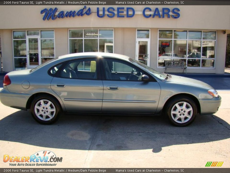 2006 Ford Taurus SE Light Tundra Metallic / Medium/Dark Pebble Beige Photo #1