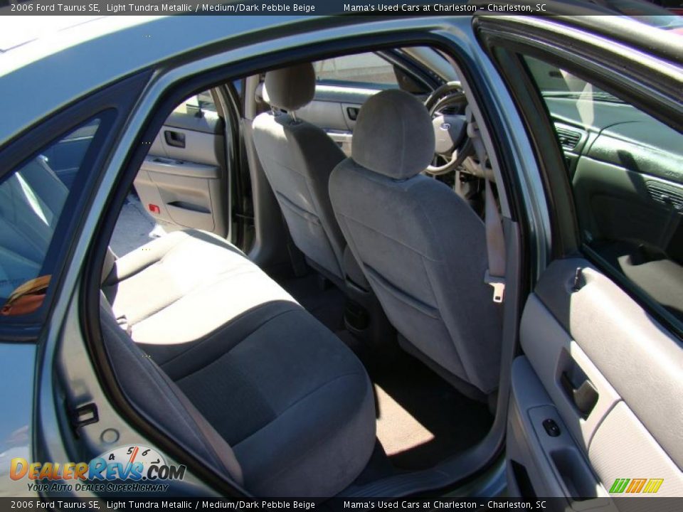 2006 Ford Taurus SE Light Tundra Metallic / Medium/Dark Pebble Beige Photo #12