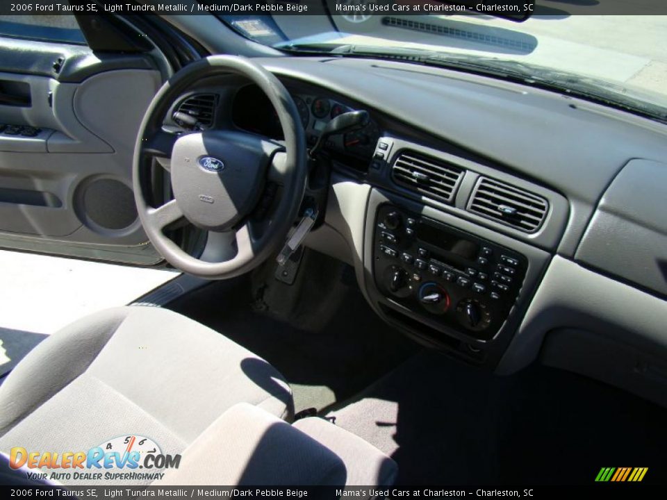 2006 Ford Taurus SE Light Tundra Metallic / Medium/Dark Pebble Beige Photo #14