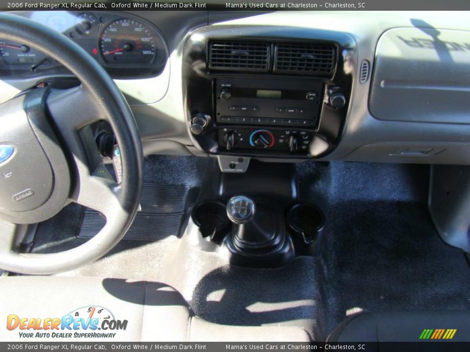 2006 Ford Ranger XL Regular Cab Oxford White / Medium Dark Flint Photo #13