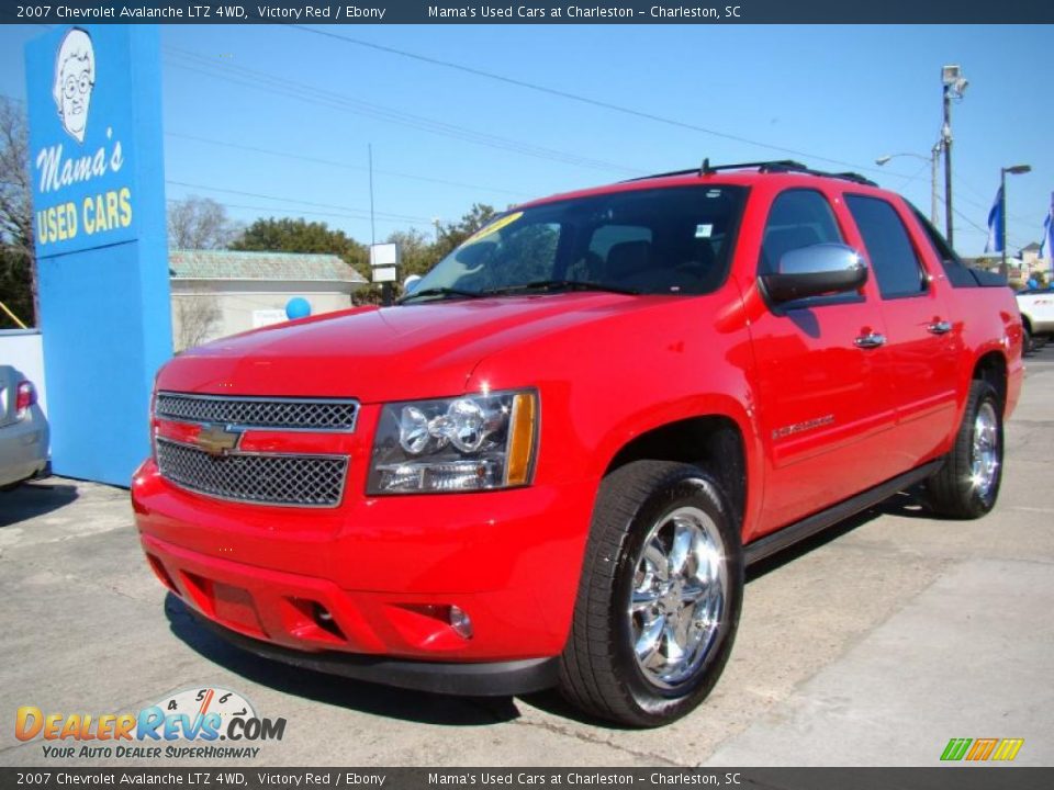2007 Chevrolet Avalanche LTZ 4WD Victory Red / Ebony Photo #4
