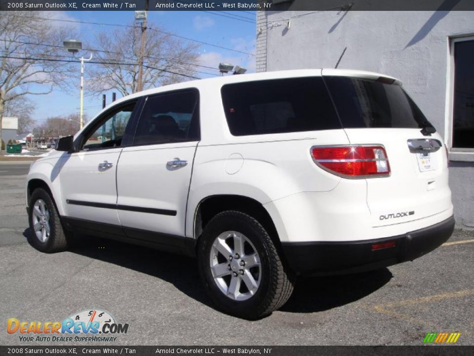 2008 Saturn Outlook XE Cream White / Tan Photo #4