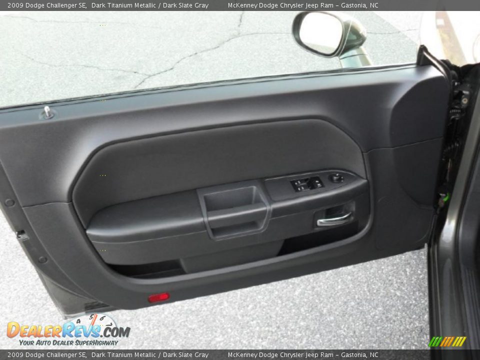 2009 Dodge Challenger SE Dark Titanium Metallic / Dark Slate Gray Photo #7