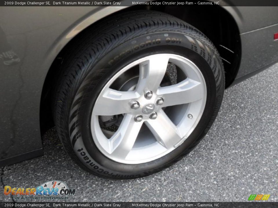 2009 Dodge Challenger SE Dark Titanium Metallic / Dark Slate Gray Photo #10