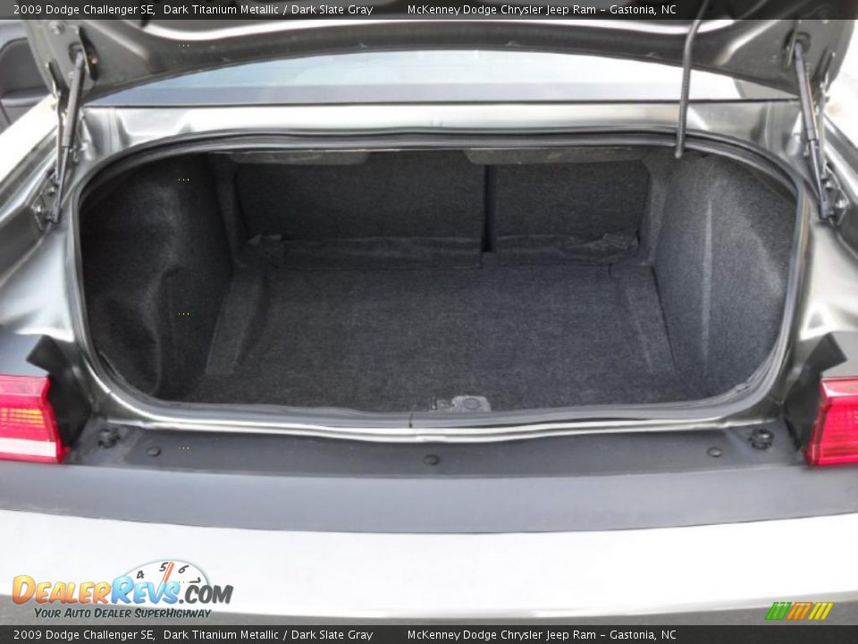 2009 Dodge Challenger SE Dark Titanium Metallic / Dark Slate Gray Photo #11