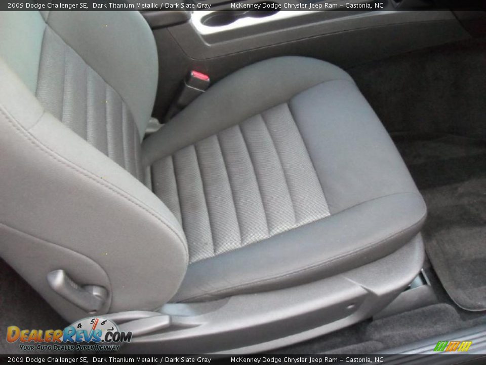 2009 Dodge Challenger SE Dark Titanium Metallic / Dark Slate Gray Photo #13
