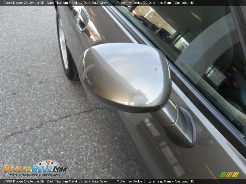 2009 Dodge Challenger SE Dark Titanium Metallic / Dark Slate Gray Photo #17