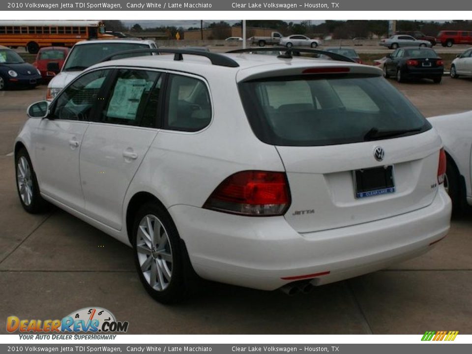 2010 Volkswagen Jetta TDI SportWagen Candy White / Latte Macchiato Photo #2