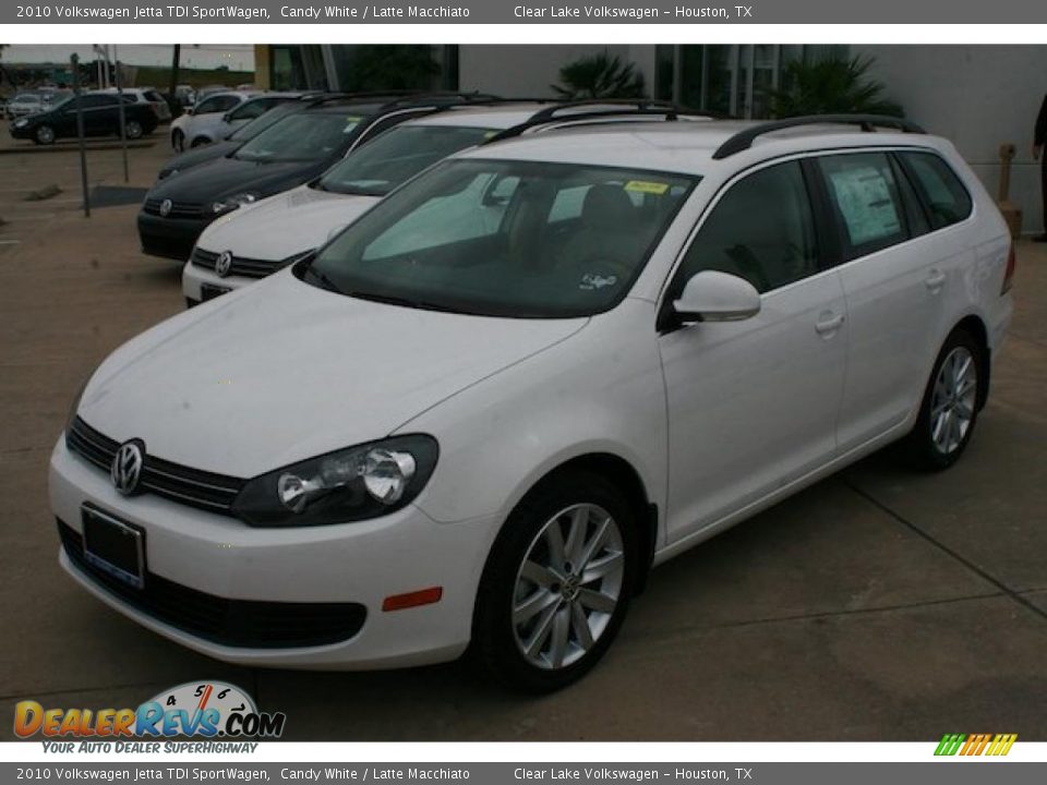 2010 Volkswagen Jetta TDI SportWagen Candy White / Latte Macchiato Photo #3