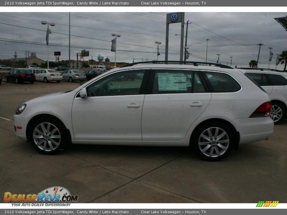 2010 Volkswagen Jetta TDI SportWagen Candy White / Latte Macchiato Photo #4