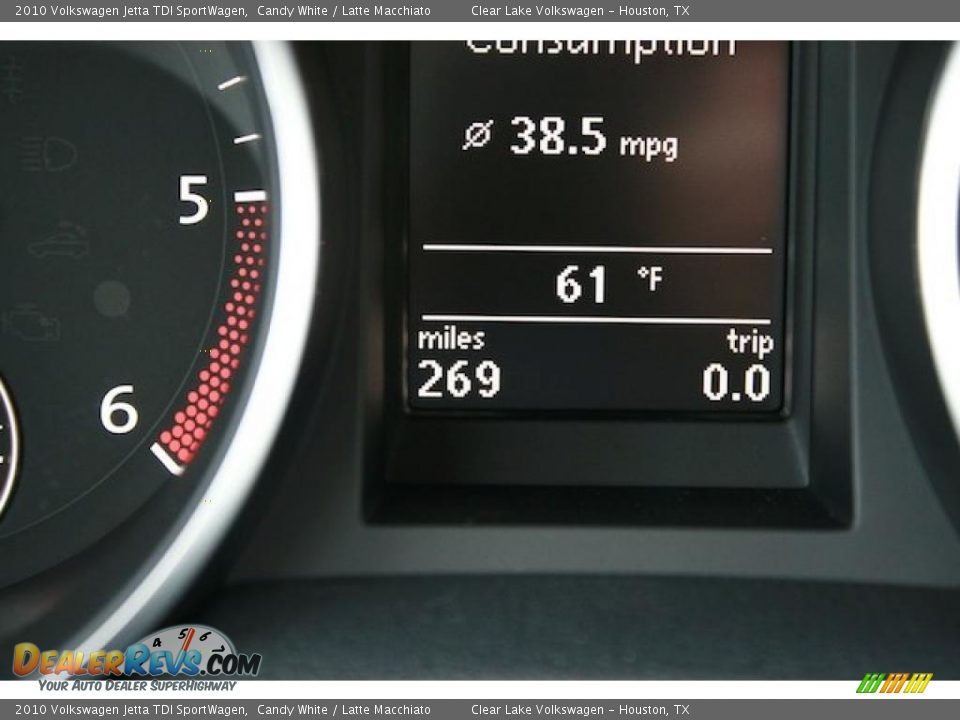 2010 Volkswagen Jetta TDI SportWagen Candy White / Latte Macchiato Photo #22