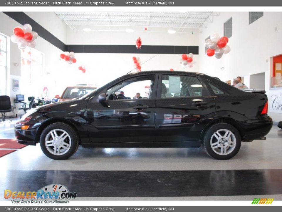 2001 Ford Focus SE Sedan Pitch Black / Medium Graphite Grey Photo #4