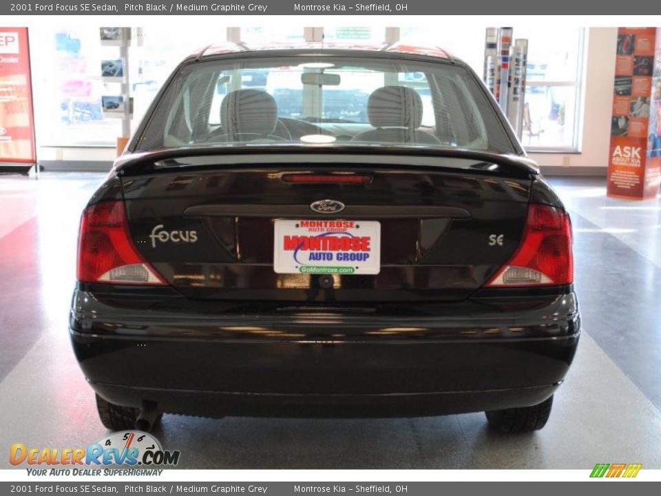 2001 Ford Focus SE Sedan Pitch Black / Medium Graphite Grey Photo #6