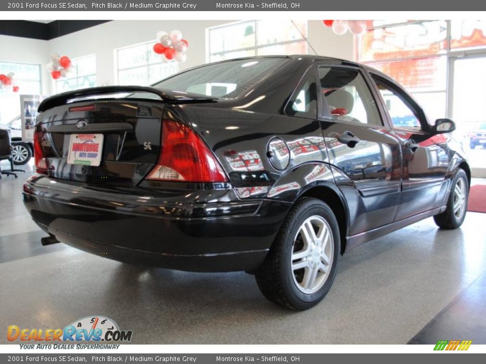2001 Ford Focus SE Sedan Pitch Black / Medium Graphite Grey Photo #8