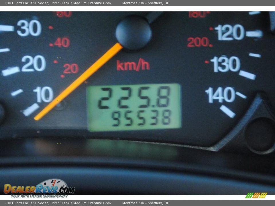 2001 Ford Focus SE Sedan Pitch Black / Medium Graphite Grey Photo #26