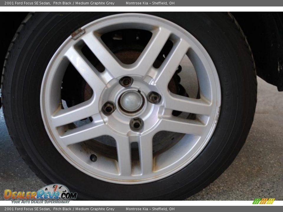 2001 Ford Focus SE Sedan Pitch Black / Medium Graphite Grey Photo #28